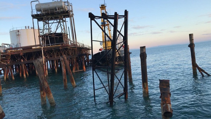 Missing oilmen supposed to be under remnants of collapsed pier - headquarters