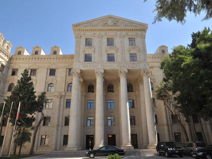 Aserbaidschans Außenministerium protestiert gegen Booking.com