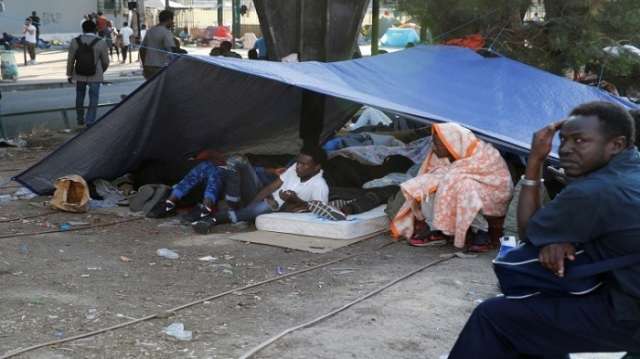 إجلاء جديد لمخيمات المهاجرين شمال باريس