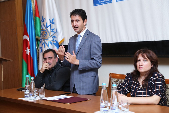 Gəncə YAP-çıları seçki toplantısı keçiriblər