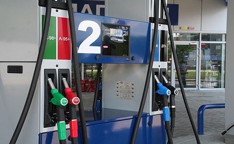 Tarif Şurası: Benzinin yenidən bahalaşması gözlənilmir