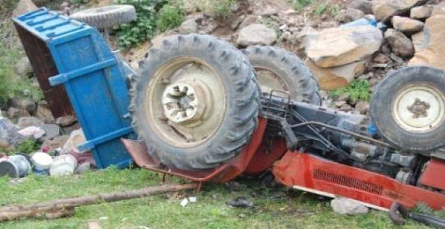 7 killed, 20 injured as tractor falls into gorge in Turkey
