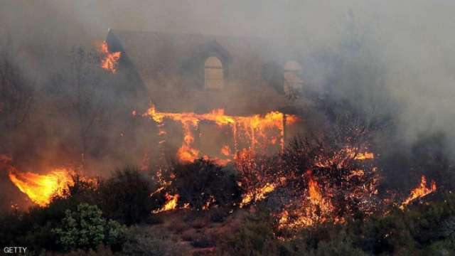 ارتفاع عدد قتلى حرائق كاليفورنيا.. والوضع "سيستمر بالتفاقم"