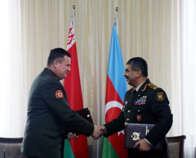 وقع أذربيجان وبيلاروس خطة للتعاون العسكري