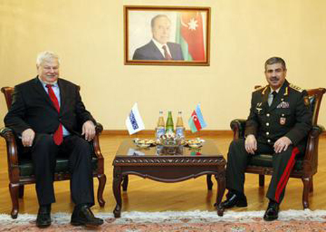 Zakir Hasanov discusses frontline situation with Andrzey Kasprzyk