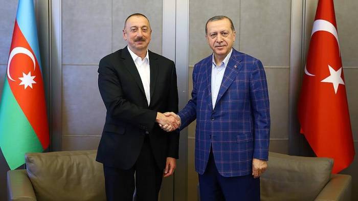 Erdogan compartió su foto con Ilham Aliyev-FOTO