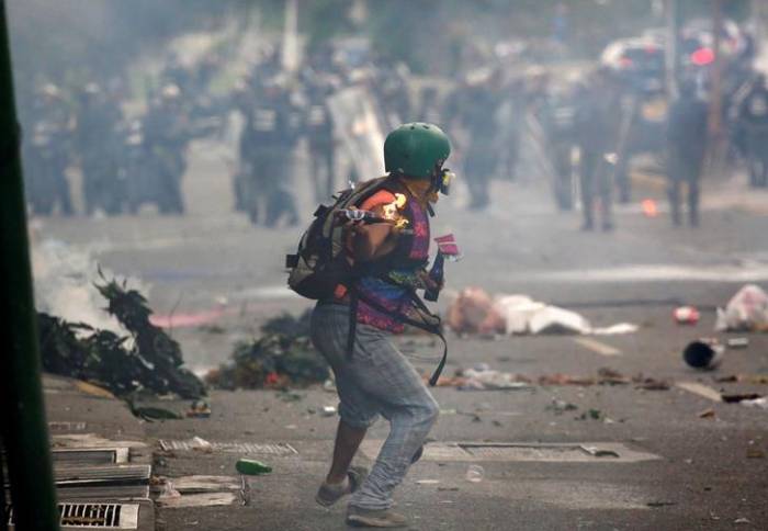 Wieder Tote bei Protesten gegen Venezuelas Präsident Maduro