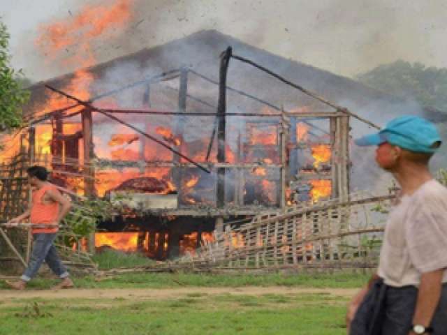 حكومة ميانمار تقر بحرق أكثر من 2600 منزل لمسلمي الروهينجا