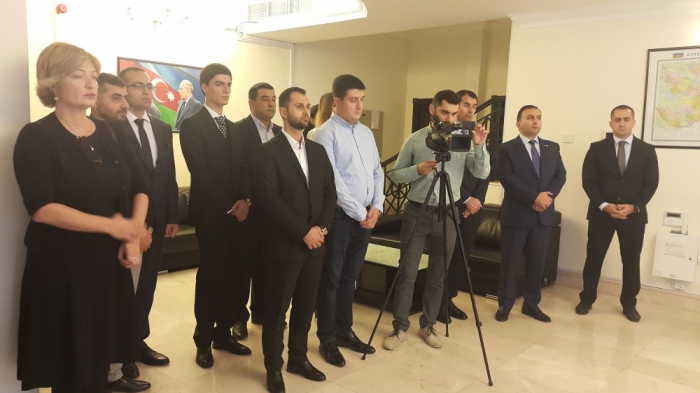 سفارة أذربيجان بالإمارات تحيي ذكرى ضحايا عشرين يناير