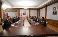   Aserbaidschan und Türkei erwägen Aussichten für militärische Zusammenarbeit  