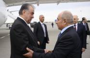  El Presidente de Tayikistán llega a Azerbaiyán en visita de Estado 