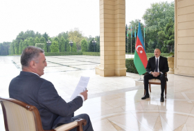      Prezident:   “Azərbaycan Ordusu uğurla irəliyə gedir”  