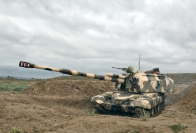  Artillery units of Azerbaijan's Land Forces hold live-fire tactical exercise - VIDEO