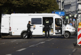 French police kill man trying to burn down synagogue