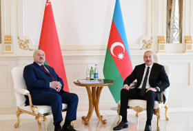   Le président Aliyev s’entretient en tête-à-tête avec son homologue biélorusse  