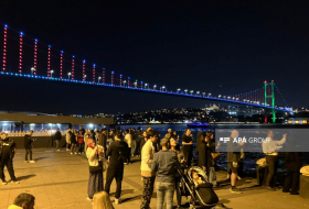 İstanbulun körpüləri bayrağımızın rəngləri ilə işıqlandırılıb -    FOTOLAR   