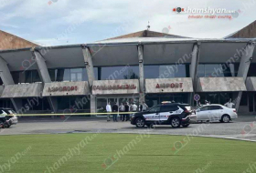    Ermənistan hava limanında  bomba həyəcanı    