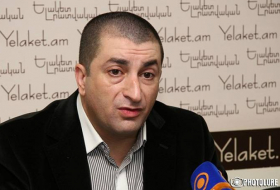 Erməni politoloq: “Ermənistanı Rusiya idarə edir”