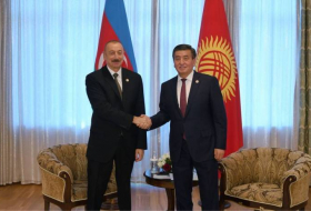 İlham Əliyev Qırğızıstan prezidenti ilə görüşüb - FOTO