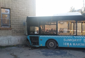    Sumqayıtda avtobus qəzasında yaralananlardan xəbər var   