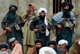 14 yaşlı qız valideynlərini öldürən “Taliban”çıları güllələdi