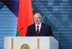  Lukaşenko Belarus Prezidenti kimi vəzifəsinə başlayıb 