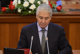 Qırğızıstan parlamentinin spikeri istefa verdi
