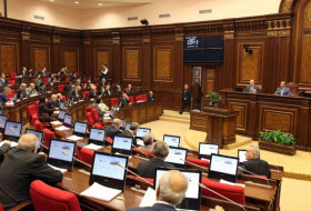 Ermənistan müxalifəti parlamentin iclasını boykot etdi 