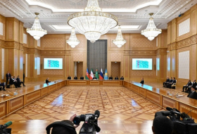    Azərbaycan Prezidenti Aşqabadda rəsmi qəbulda iştirak edib  
   
