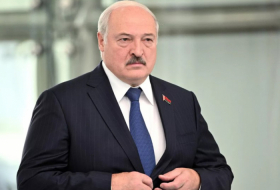 Lukaşenko    8495    məhkumu bağışladı