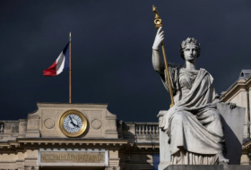 Hakerlər Fransa parlamentinin saytını dağıdıb
