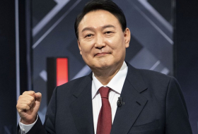  Cənubi Koreya prezidenti altı naziri birdən dəyişir 