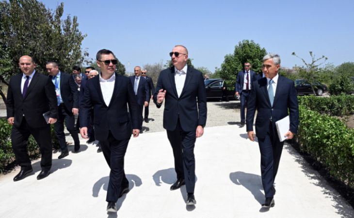   Präsidenten Ilham Aliyev und Sadyr Dschaparow besichtigen die Burg Schahbulag in Aghdam  