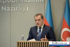  Azerbaiyán apoya las conversaciones de paz directas con Armenia, según dice el MAE 