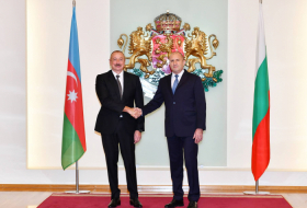   Cérémonie d’accueil officiel du président bulgare à Bakou  