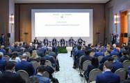  Aserbaidschan besprach das neue Format der Geschäftsbeziehungen mit Usbekistan 