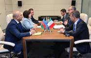  Sahiba Gafarova trifft sich mit dem Vizepräsidenten der italienischen Abgeordnetenkammer  
