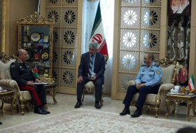   Kommandeur der Kombinierten Waffenarmee Aserbaidschans besucht Iran  