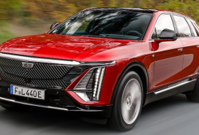   Cadillac bringt E-SUV Lyriq nach Deutschland  