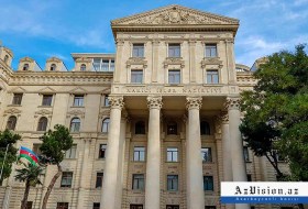   Aserbaidschanisches Außenministerium teilt Beitrag zum Tag des Sieges  