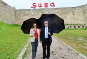   L'ambassadeur des États-Unis en visite à Choucha et Fuzouli  